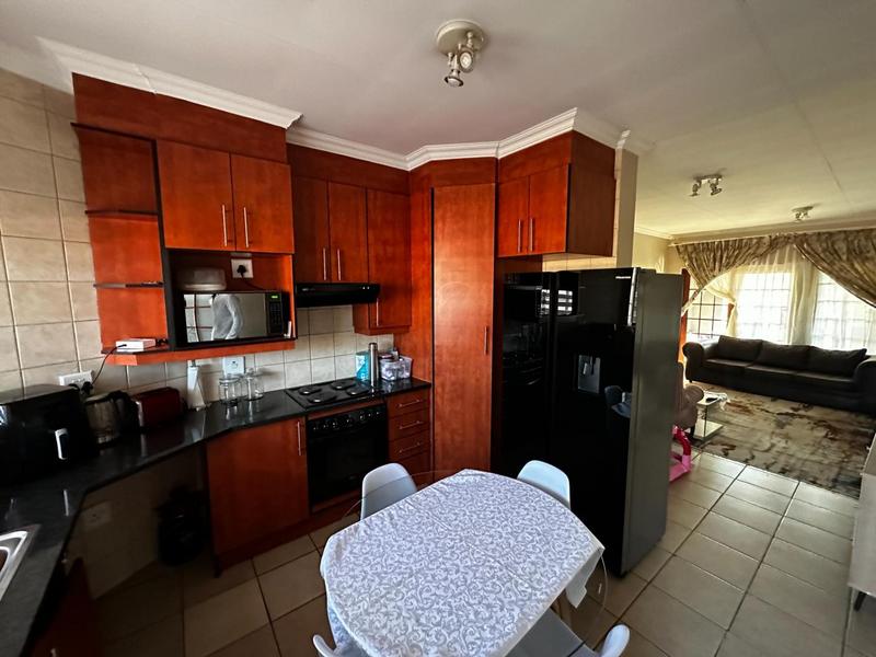 2 Bedroom Property for Sale in Heatherview Gauteng