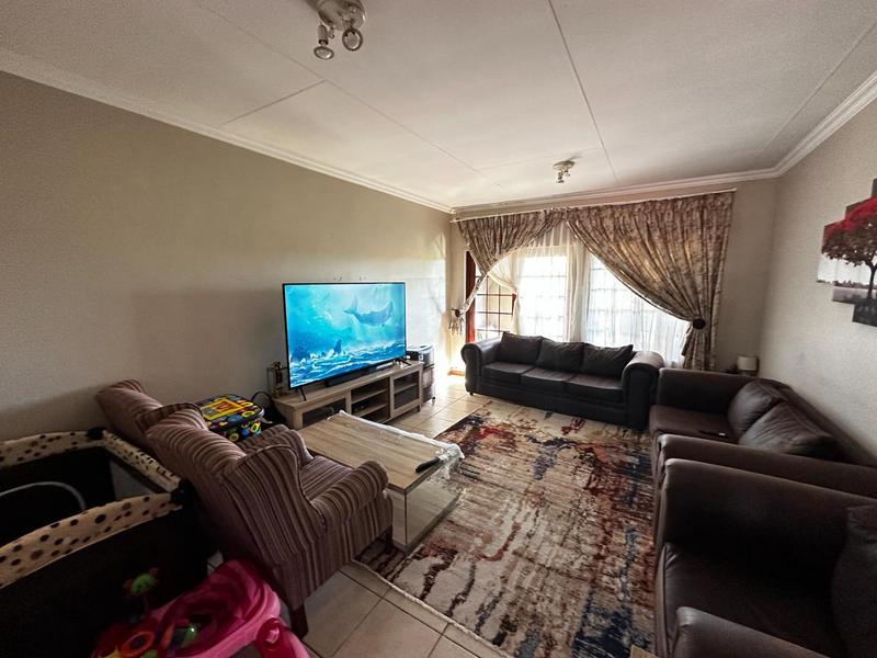 2 Bedroom Property for Sale in Heatherview Gauteng