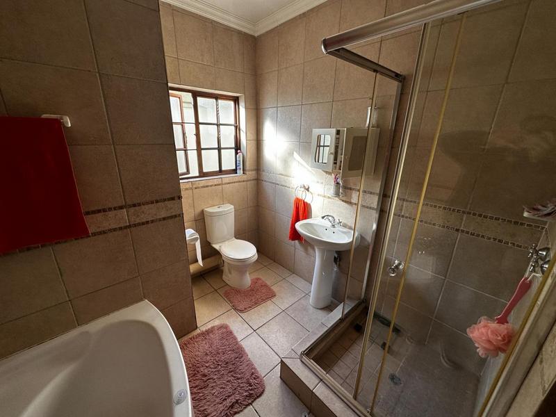 2 Bedroom Property for Sale in Heatherview Gauteng