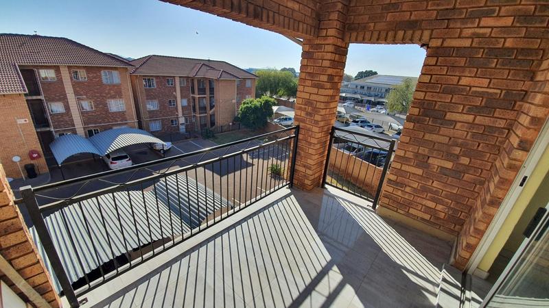 3 Bedroom Property for Sale in Karenpark Gauteng