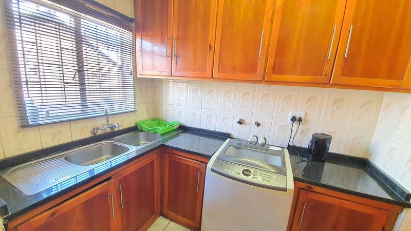 5 Bedroom Property for Sale in Karenpark Gauteng