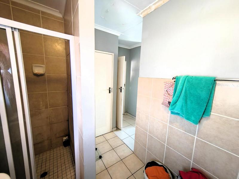 1 Bedroom Property for Sale in Karenpark Gauteng