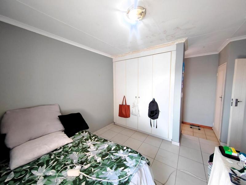 1 Bedroom Property for Sale in Karenpark Gauteng