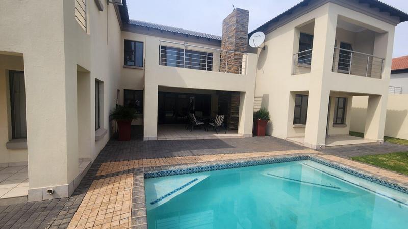 4 Bedroom Property for Sale in Montana Tuine Gauteng