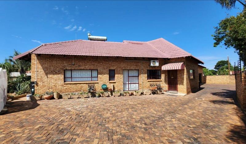 3 Bedroom Property for Sale in Ninapark Gauteng