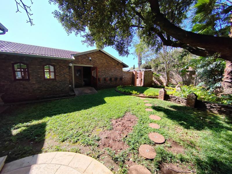 4 Bedroom Property for Sale in Ninapark Gauteng