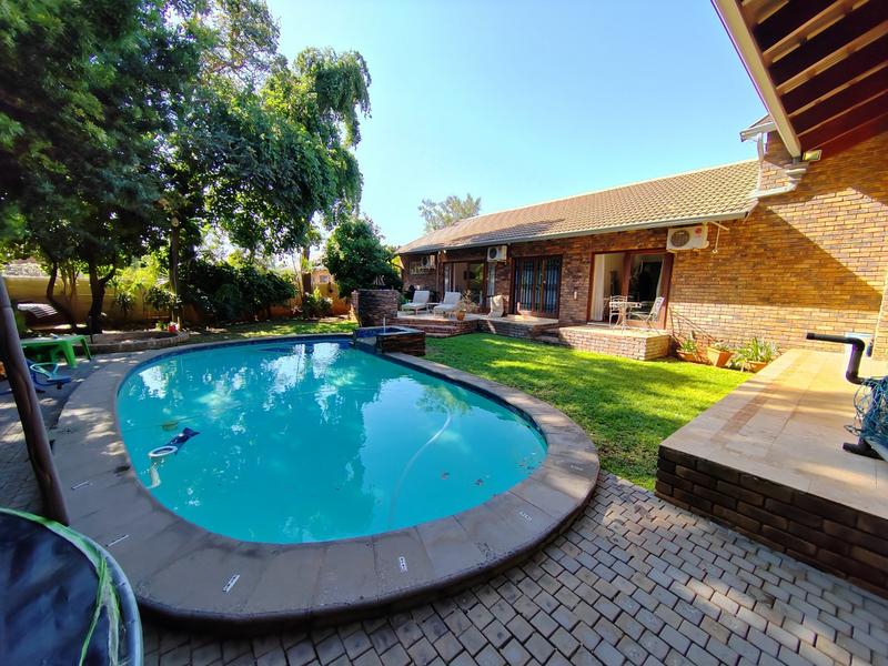 4 Bedroom Property for Sale in Ninapark Gauteng