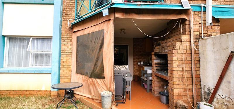 2 Bedroom Property for Sale in Pretoria North Gauteng