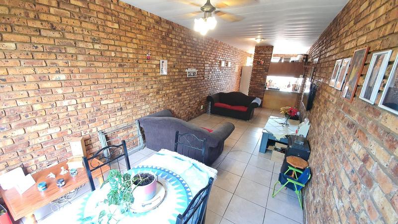 2 Bedroom Property for Sale in Pretoria North Gauteng