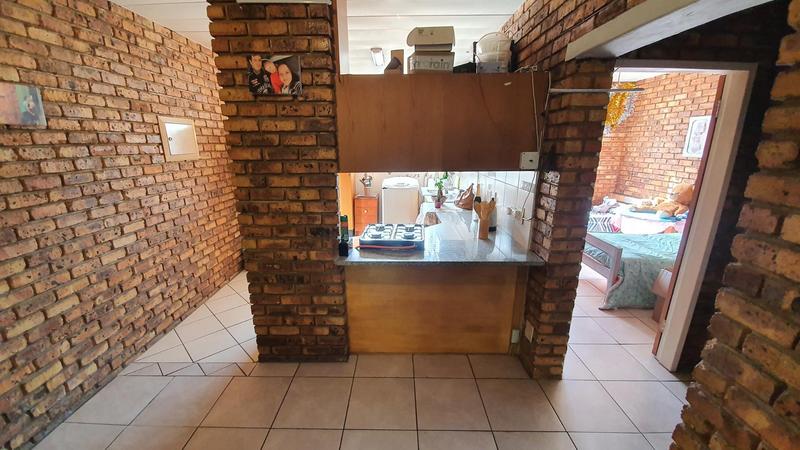 2 Bedroom Property for Sale in Pretoria North Gauteng