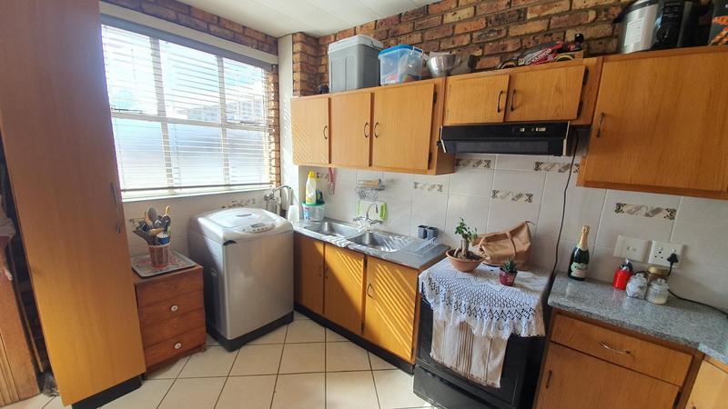 2 Bedroom Property for Sale in Pretoria North Gauteng