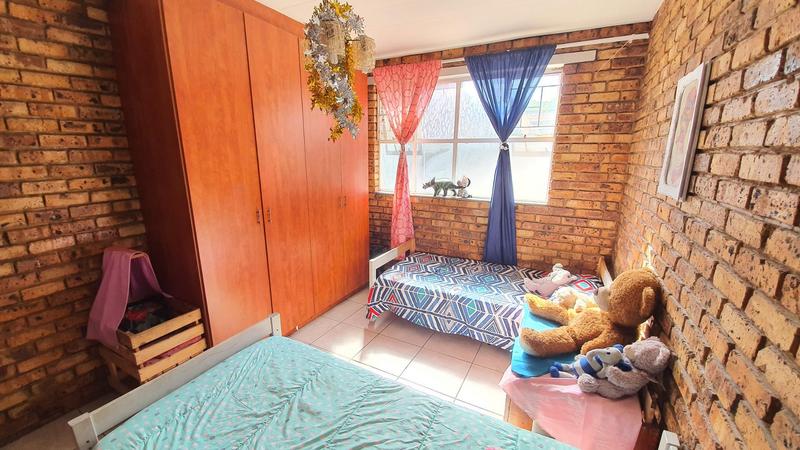 2 Bedroom Property for Sale in Pretoria North Gauteng