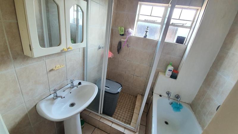 2 Bedroom Property for Sale in Pretoria North Gauteng