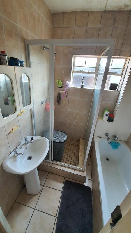 2 Bedroom Property for Sale in Pretoria North Gauteng