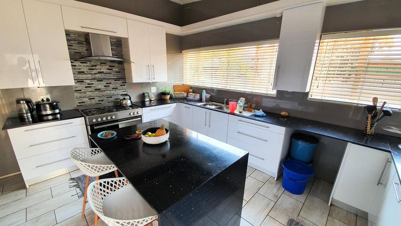 3 Bedroom Property for Sale in The Orchards Gauteng