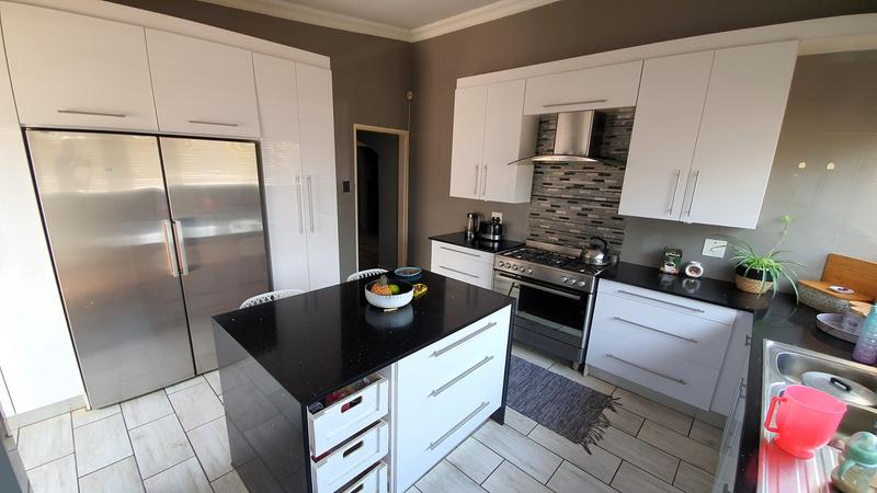 3 Bedroom Property for Sale in The Orchards Gauteng