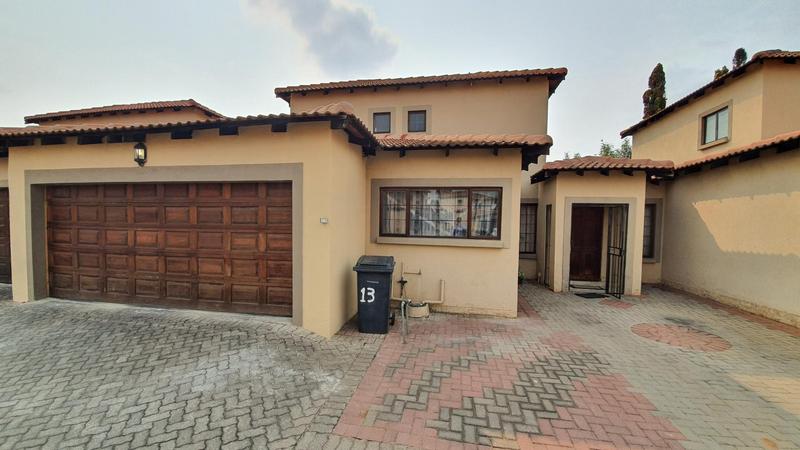 3 Bedroom Property for Sale in Theresa Park Gauteng