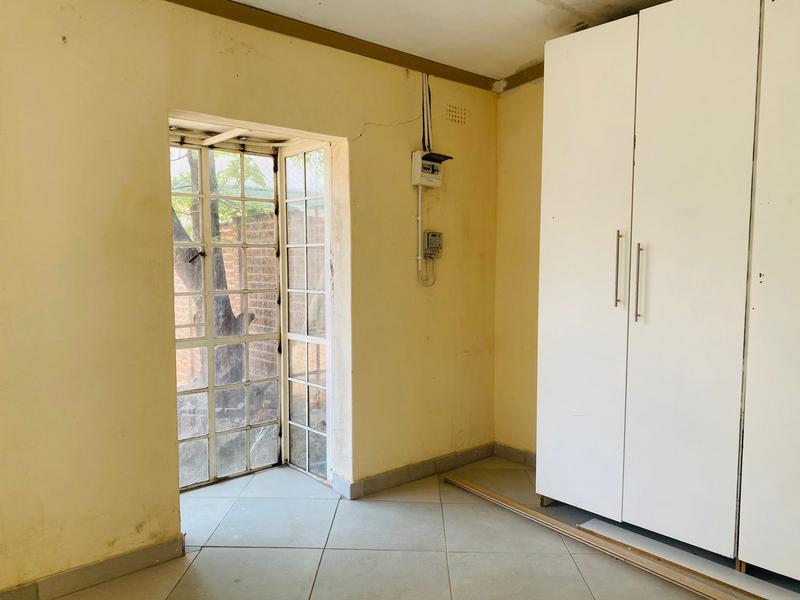 To Let 1 Bedroom Property for Rent in Kensington Gauteng