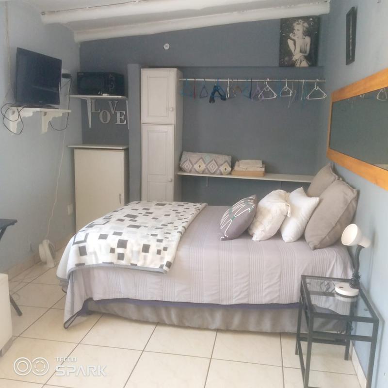 To Let 1 Bedroom Property for Rent in Malvern East Gauteng