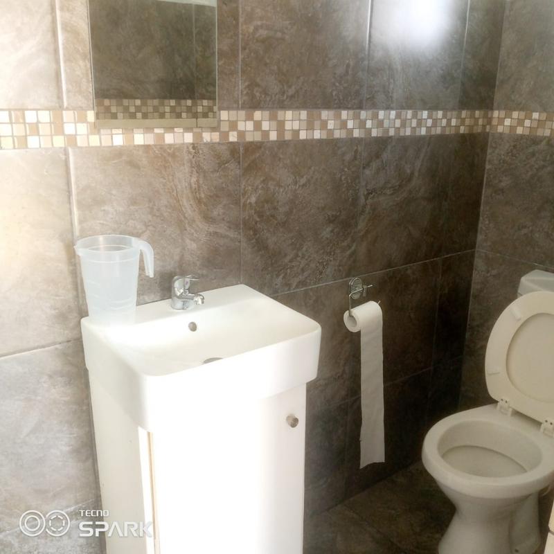 To Let 1 Bedroom Property for Rent in Malvern East Gauteng