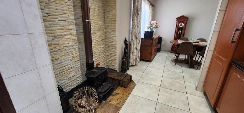 4 Bedroom Property for Sale in Groeneweide Gauteng