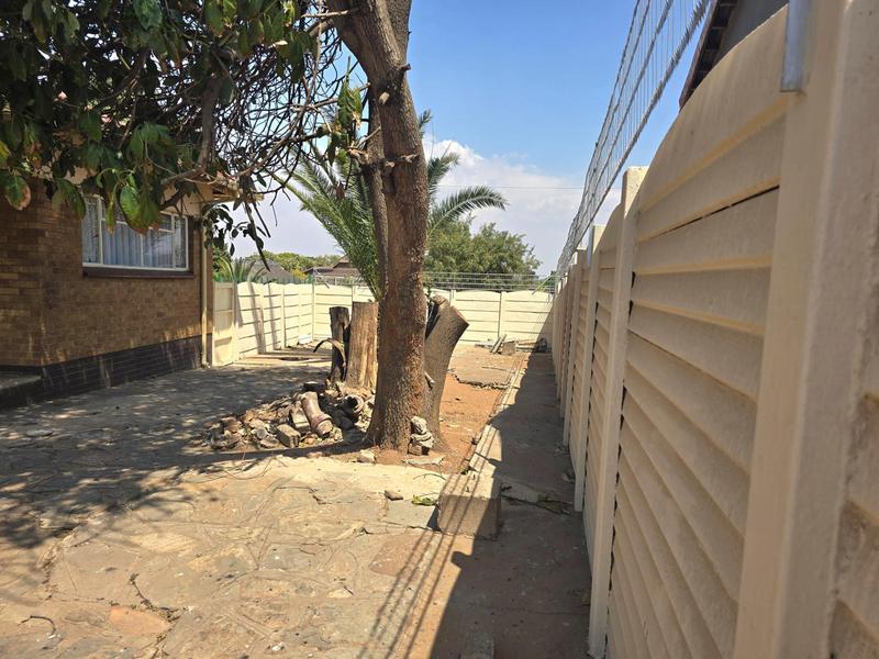 3 Bedroom Property for Sale in Elspark Gauteng