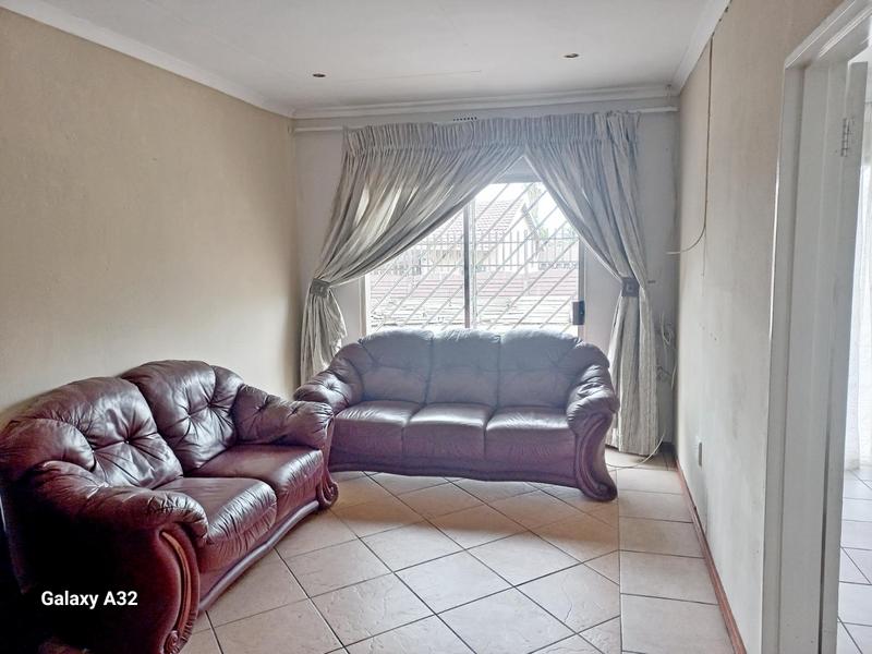 4 Bedroom Property for Sale in Birchleigh North Gauteng