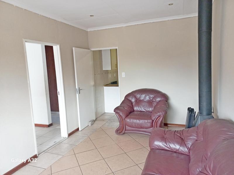 4 Bedroom Property for Sale in Birchleigh North Gauteng