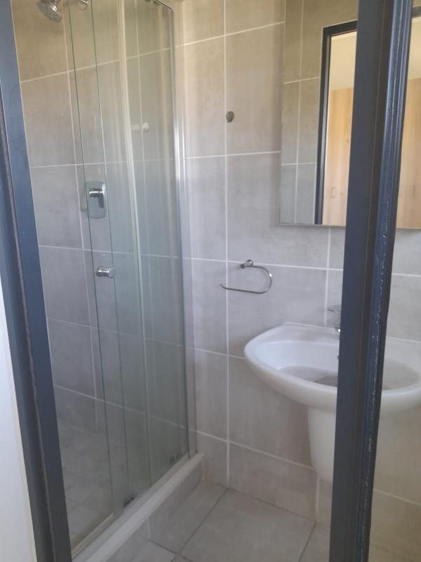 To Let 1 Bedroom Property for Rent in Linbro Park Gauteng