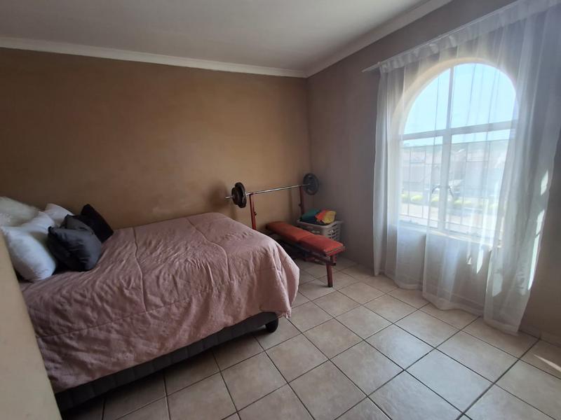 2 Bedroom Property for Sale in The Orchards Gauteng