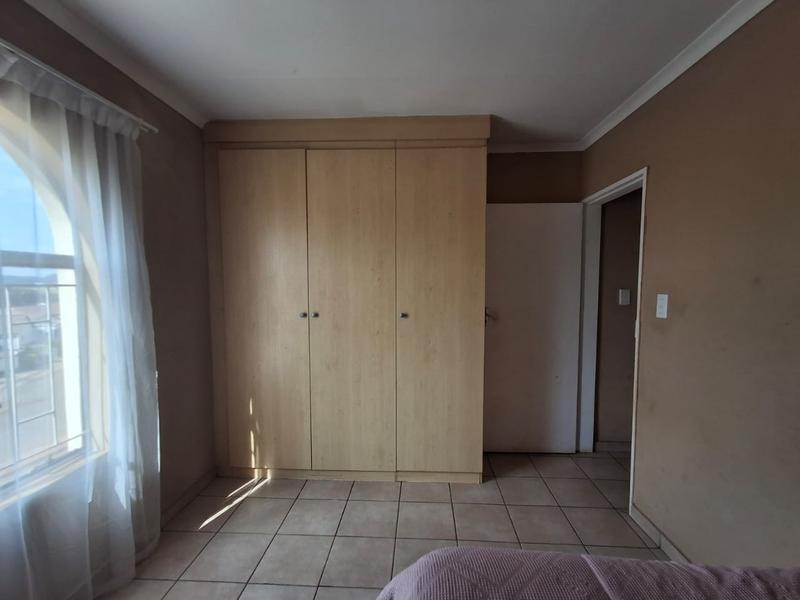 2 Bedroom Property for Sale in The Orchards Gauteng