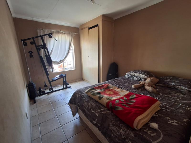 2 Bedroom Property for Sale in The Orchards Gauteng