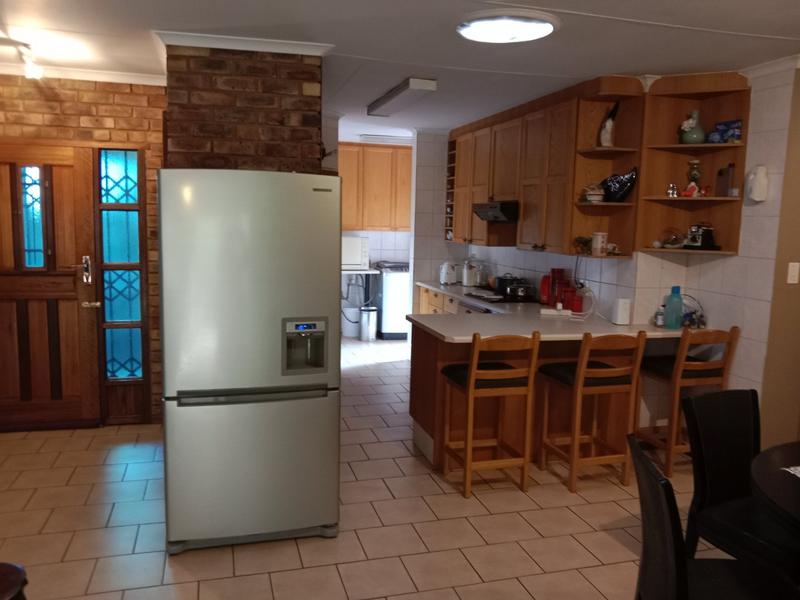 5 Bedroom Property for Sale in Ninapark Gauteng