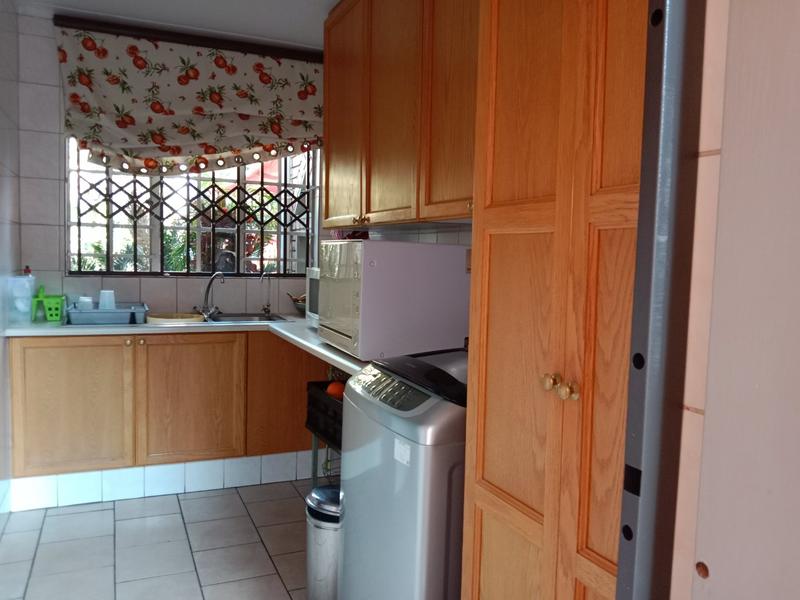 5 Bedroom Property for Sale in Ninapark Gauteng