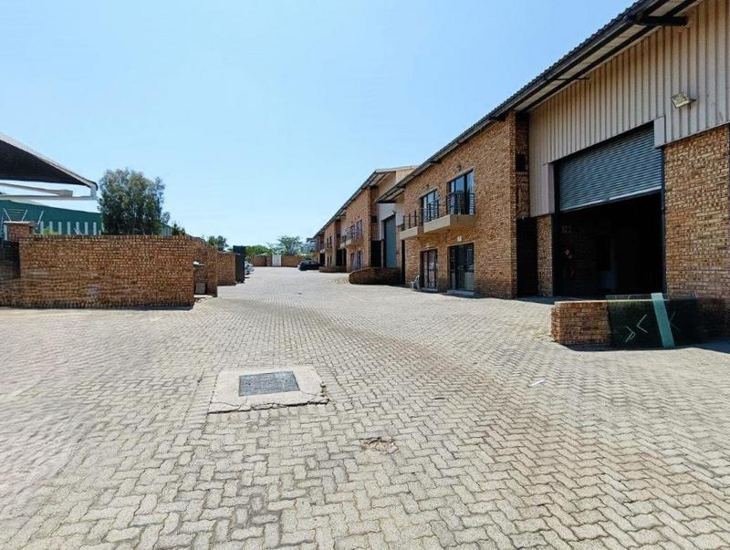 To Let commercial Property for Rent in Roodepoort Gauteng