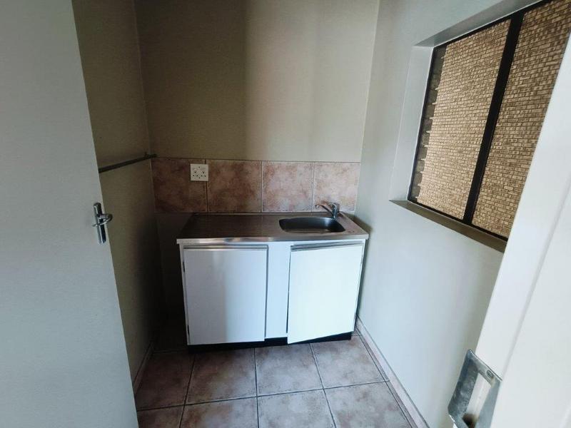 To Let commercial Property for Rent in Roodepoort Gauteng