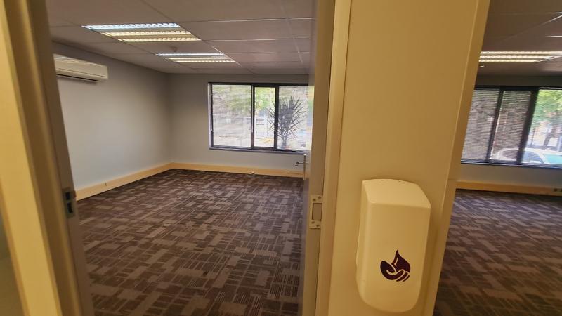 To Let commercial Property for Rent in Nieuw Muckleneuk Gauteng