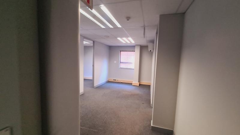 To Let commercial Property for Rent in Nieuw Muckleneuk Gauteng