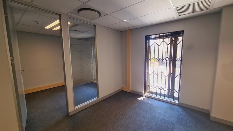 To Let commercial Property for Rent in Nieuw Muckleneuk Gauteng