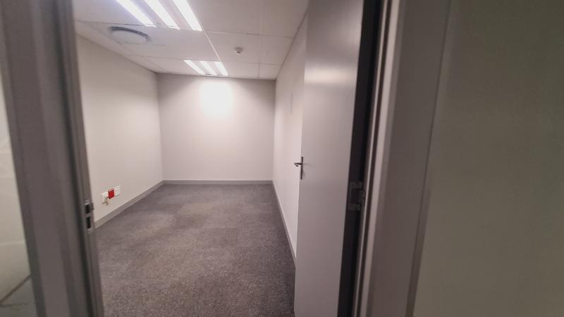 To Let commercial Property for Rent in Nieuw Muckleneuk Gauteng