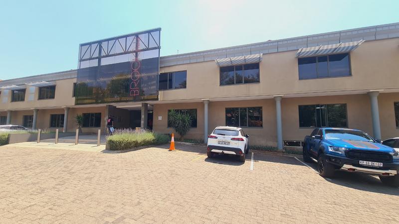 To Let commercial Property for Rent in Nieuw Muckleneuk Gauteng