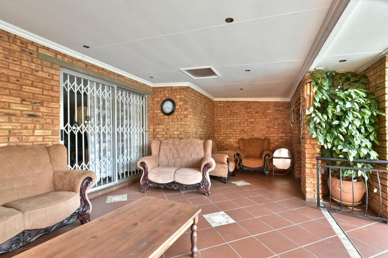 5 Bedroom Property for Sale in Mayberry Park Gauteng