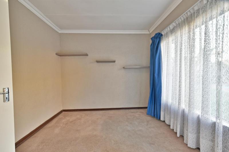 5 Bedroom Property for Sale in Mayberry Park Gauteng