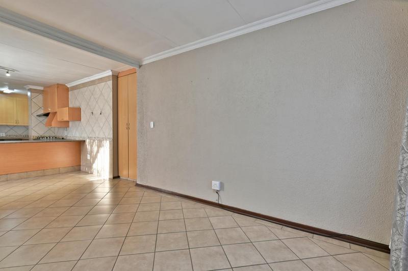 5 Bedroom Property for Sale in Mayberry Park Gauteng