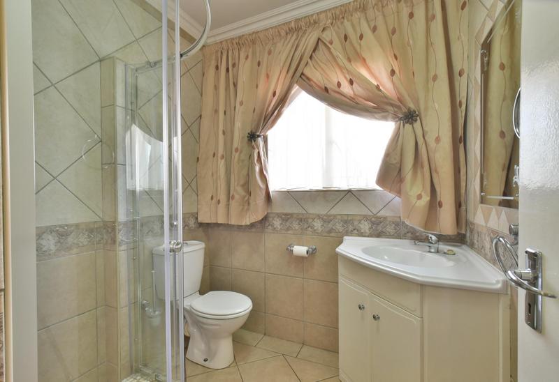 5 Bedroom Property for Sale in Mayberry Park Gauteng