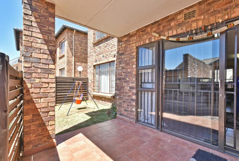 2 Bedroom Property for Sale in Sonneveld Gauteng