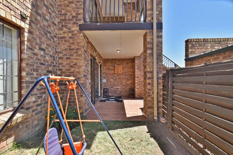 2 Bedroom Property for Sale in Sonneveld Gauteng