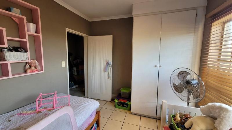 3 Bedroom Property for Sale in Annlin Gauteng