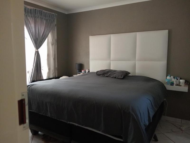 3 Bedroom Property for Sale in Westonaria Gauteng