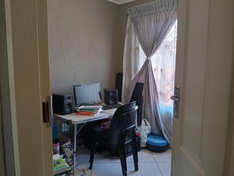 3 Bedroom Property for Sale in Westonaria Gauteng